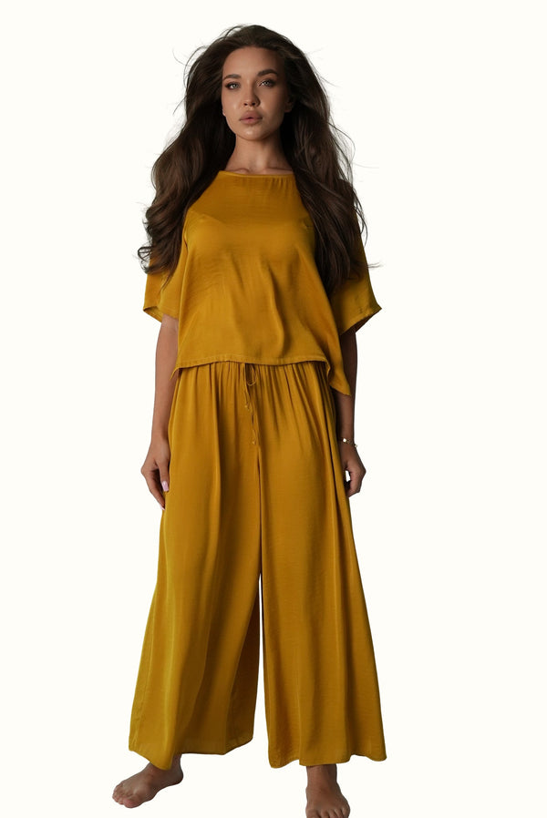 Cropped Tee & Wide-Leg Pants Set