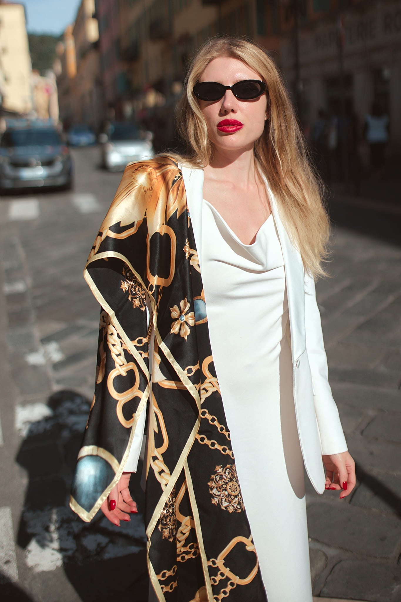 Chain Luxury Silk Scarf – MAZONKIKI