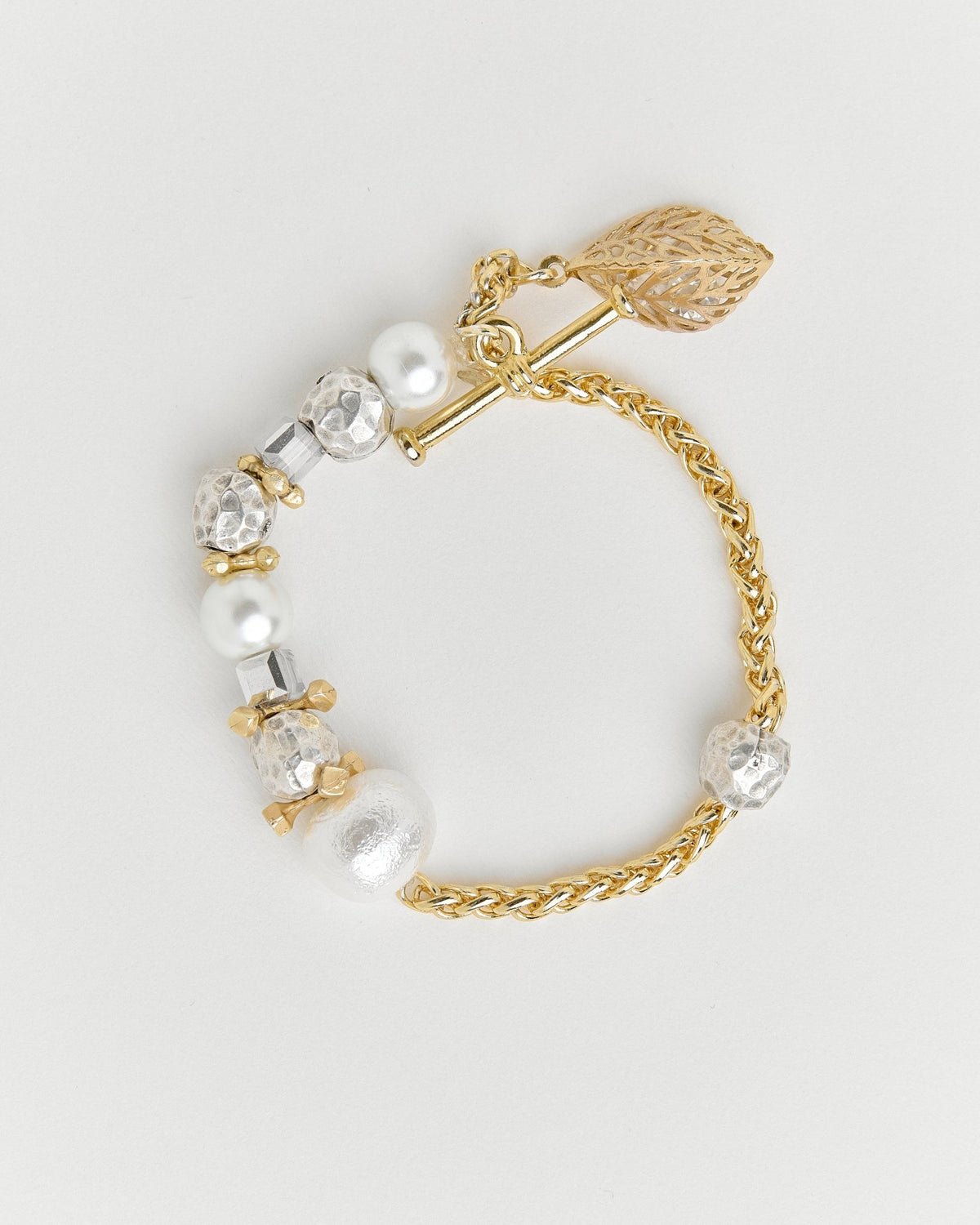 Golden Grace Bracelet - BraceletMAZONKIKI