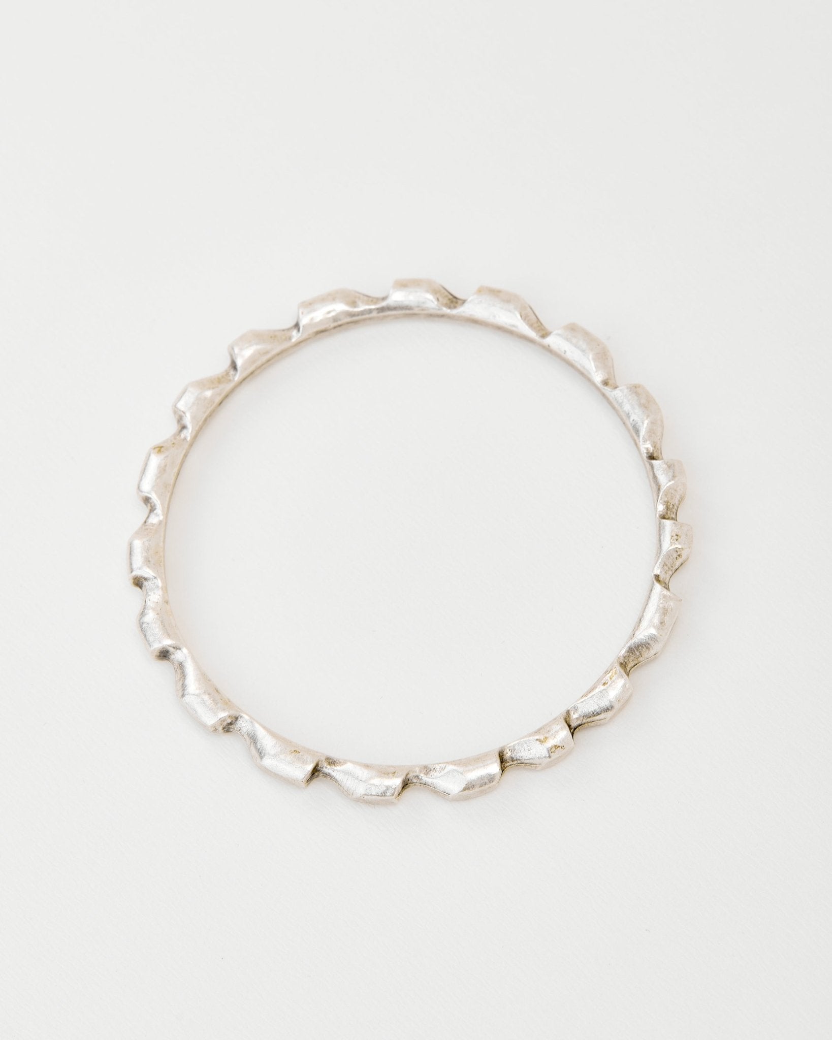Intricate Silver Bangle Set - MAZONKIKI
