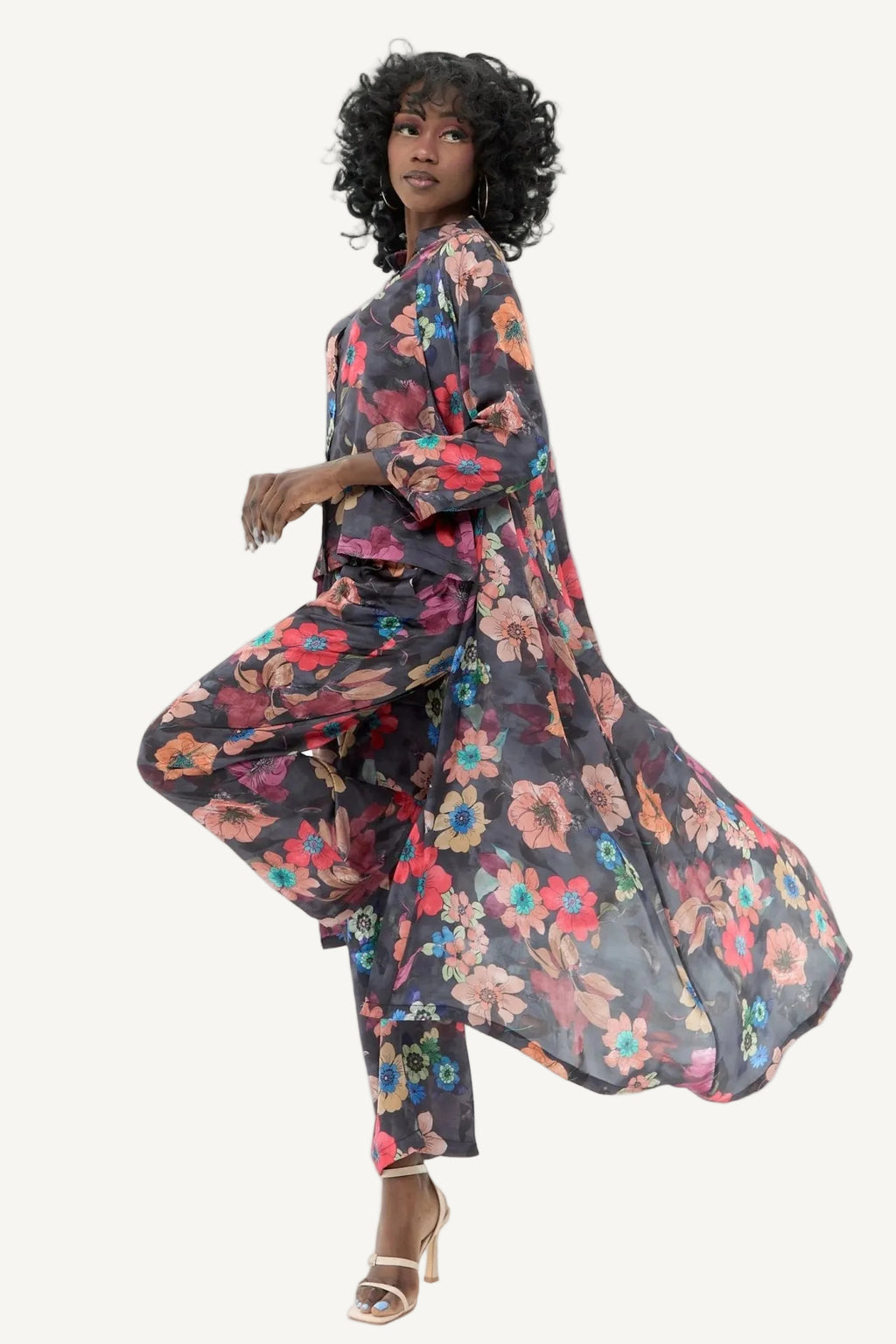 ICE CREAM BOUQUET Satin Kimono Robe – MAZONKIKI