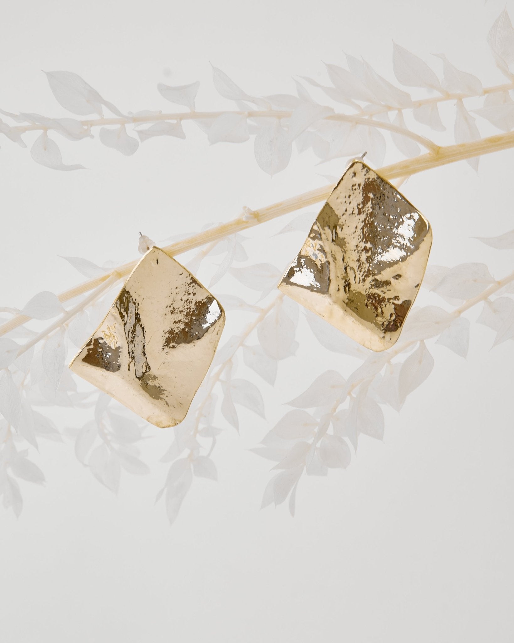 Sculpted Gold Necklace and Earrings Set - Jewelry SetMAZONKIKI