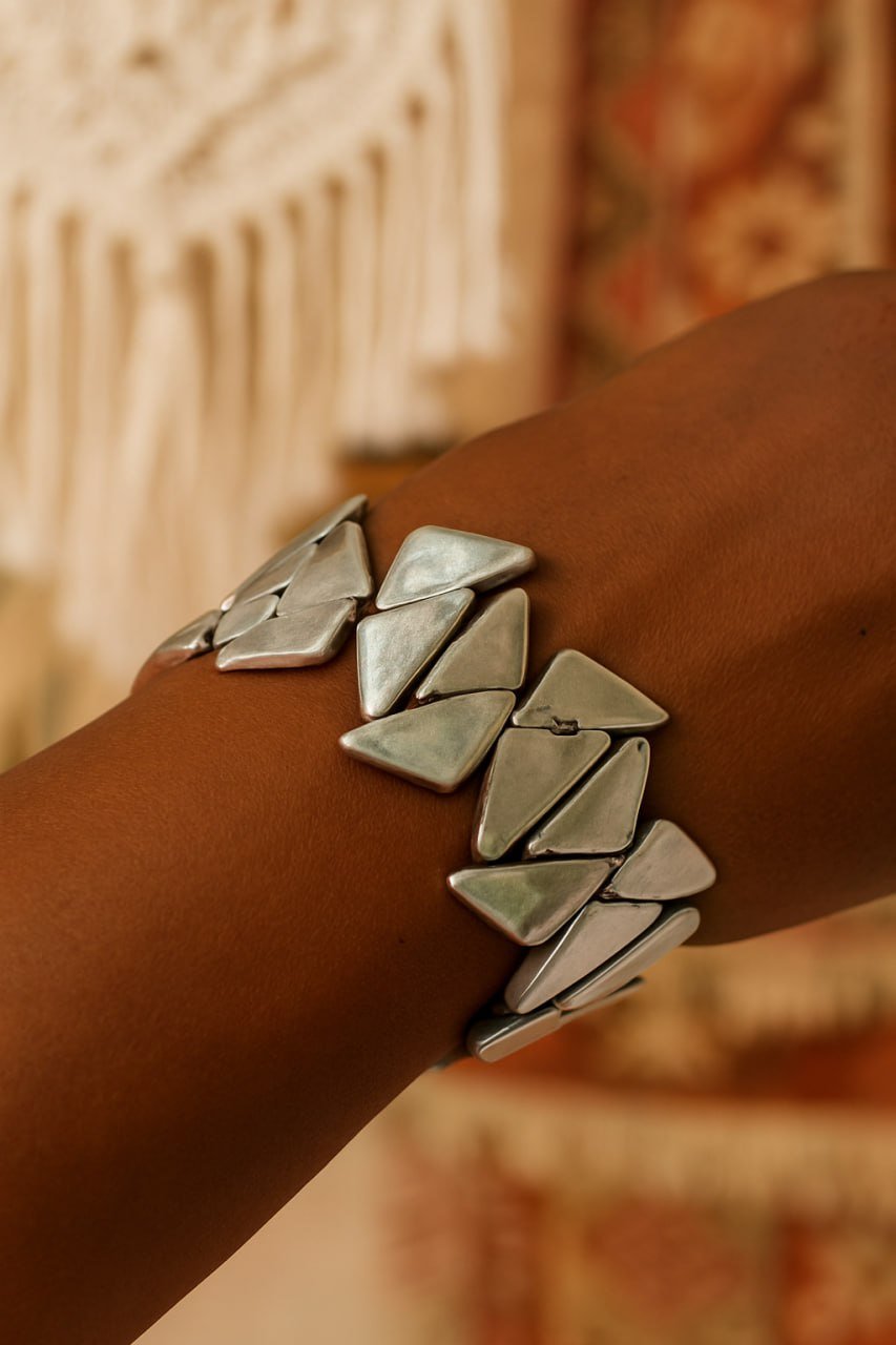 Silver - Tone Geometric Stretch Bracelet - BraceletMAZONKIKI